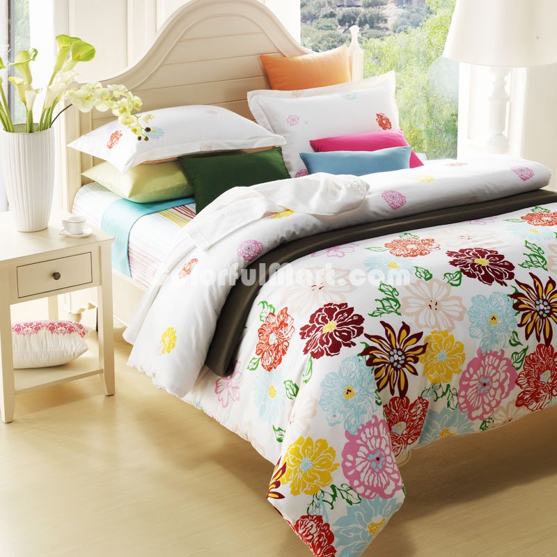 Charming Flowers Modern Bedding Sets - Click Image to Close