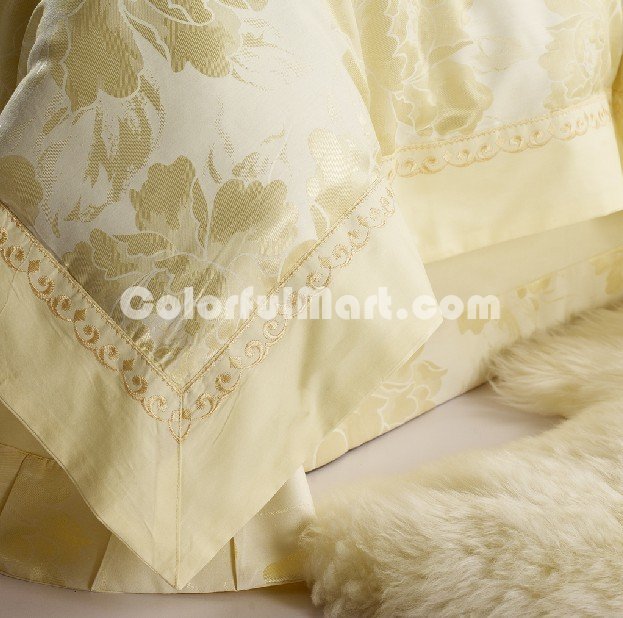 Charming Milk White 4 PCs Luxury Bedding Sets - Click Image to Close
