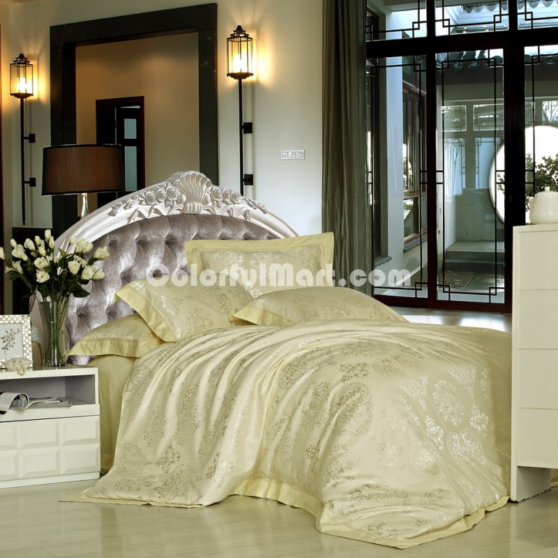 European Fashion Light Beige Luxury Bedding Sets - Click Image to Close
