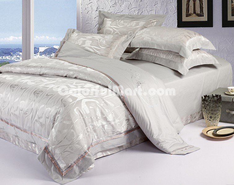 Fashionable And Classical 4 PCs Luxury Bedding Sets - Click Image to Close