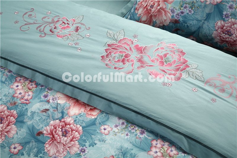 Sweet Smelling Lake Blue Flowers Bedding Luxury Bedding - Click Image to Close